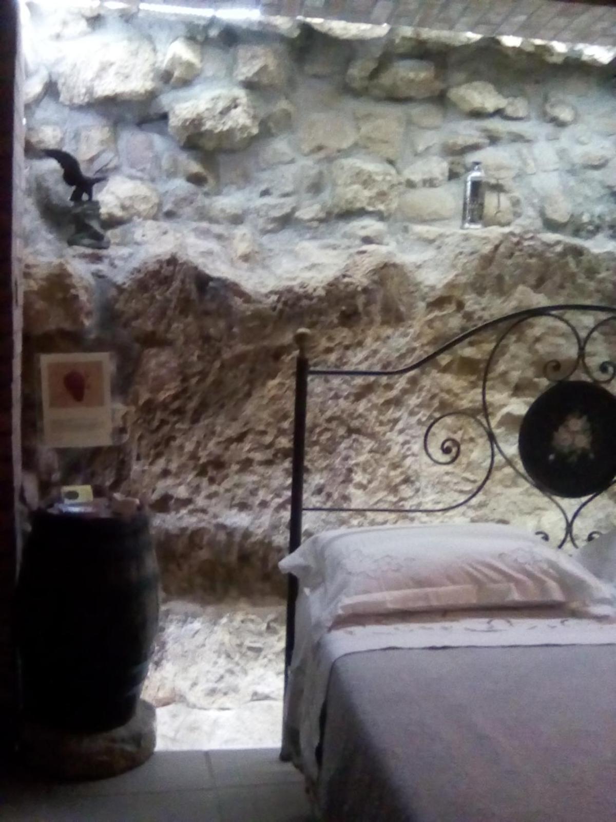 Guest House La Corte Normanna Sciacca Rom bilde